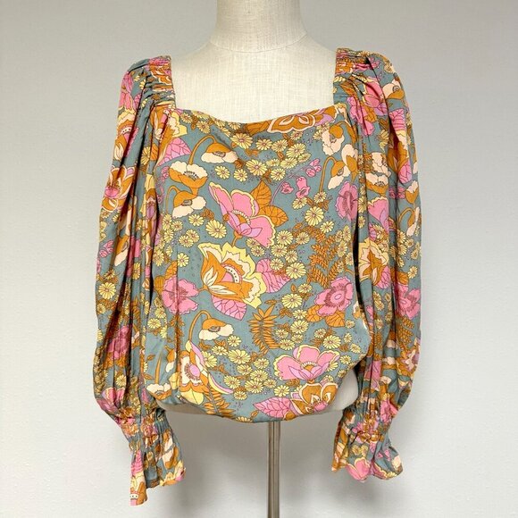 Easel Square Neck Blouse - Picture 2 of 10